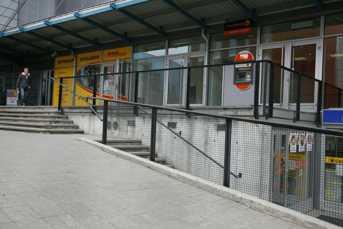 Pärnu postimaja kolib uutesse ruumidesse Port Arturi kaubanduskeskuses.
