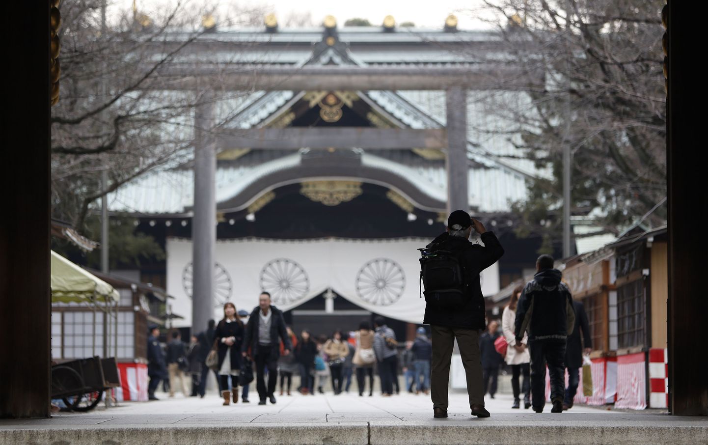 Hiina ja Jaapani vahel kütab kirgi ka Yasukuni tempel (tagaplaanil).