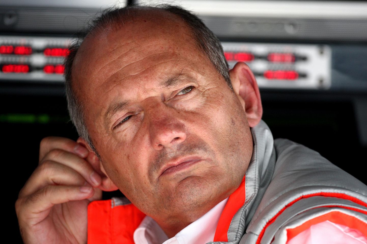 Ron Dennis 2008. aastal McLareni tiimi tegevjuhina.