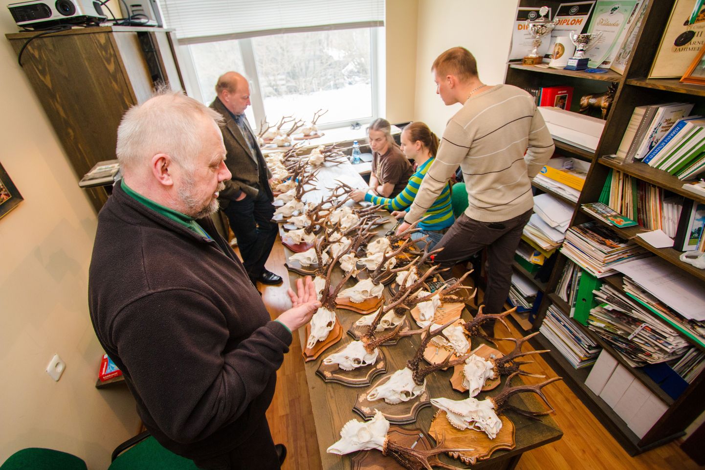 Pärnus piirkondlikul jahitrofeede hindamisel mõõdeti välja Eestis läbi aegade suurim koprakolju, riigi neljas karunahk ja kaheksanda koha väärilised sokusarved.