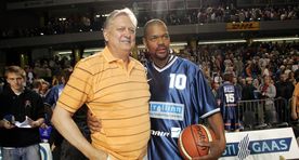 Estonia's USSR basketball triumph celebrated