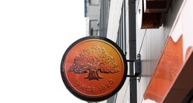 Недовольные клиенты Swedbank: почему за денежный перевод должны платить и отправитель, и получатель?