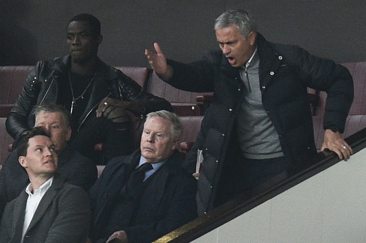 Jose Mourinho pidi Burnley vastu mängus vaatama teist poolaega tribüünidelt.