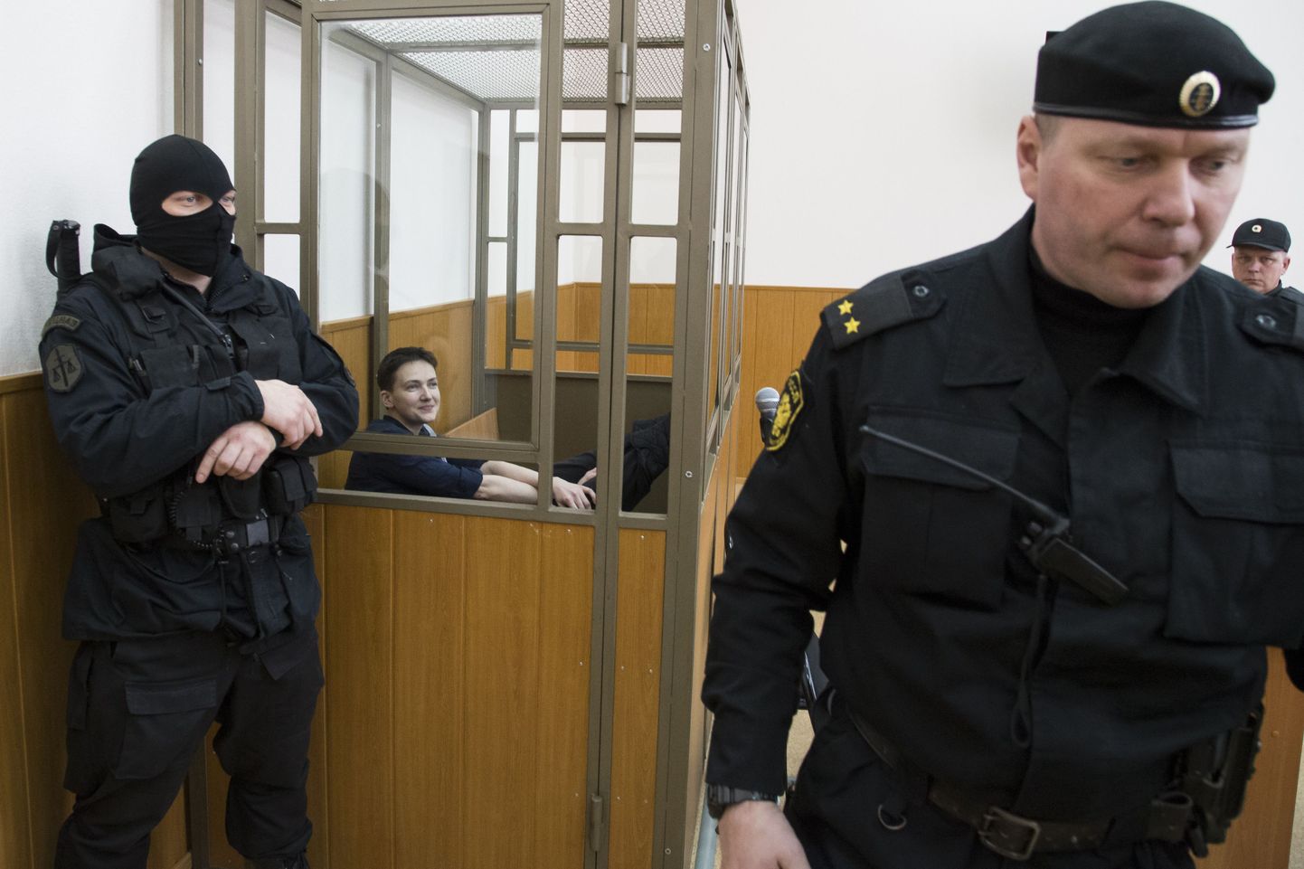 Nadja Savtšenko Donetski kohtus Venemaal.
