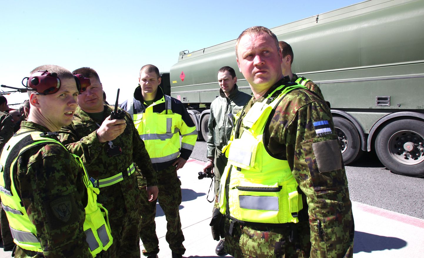 Эстонские военные на авиабазе Эмари