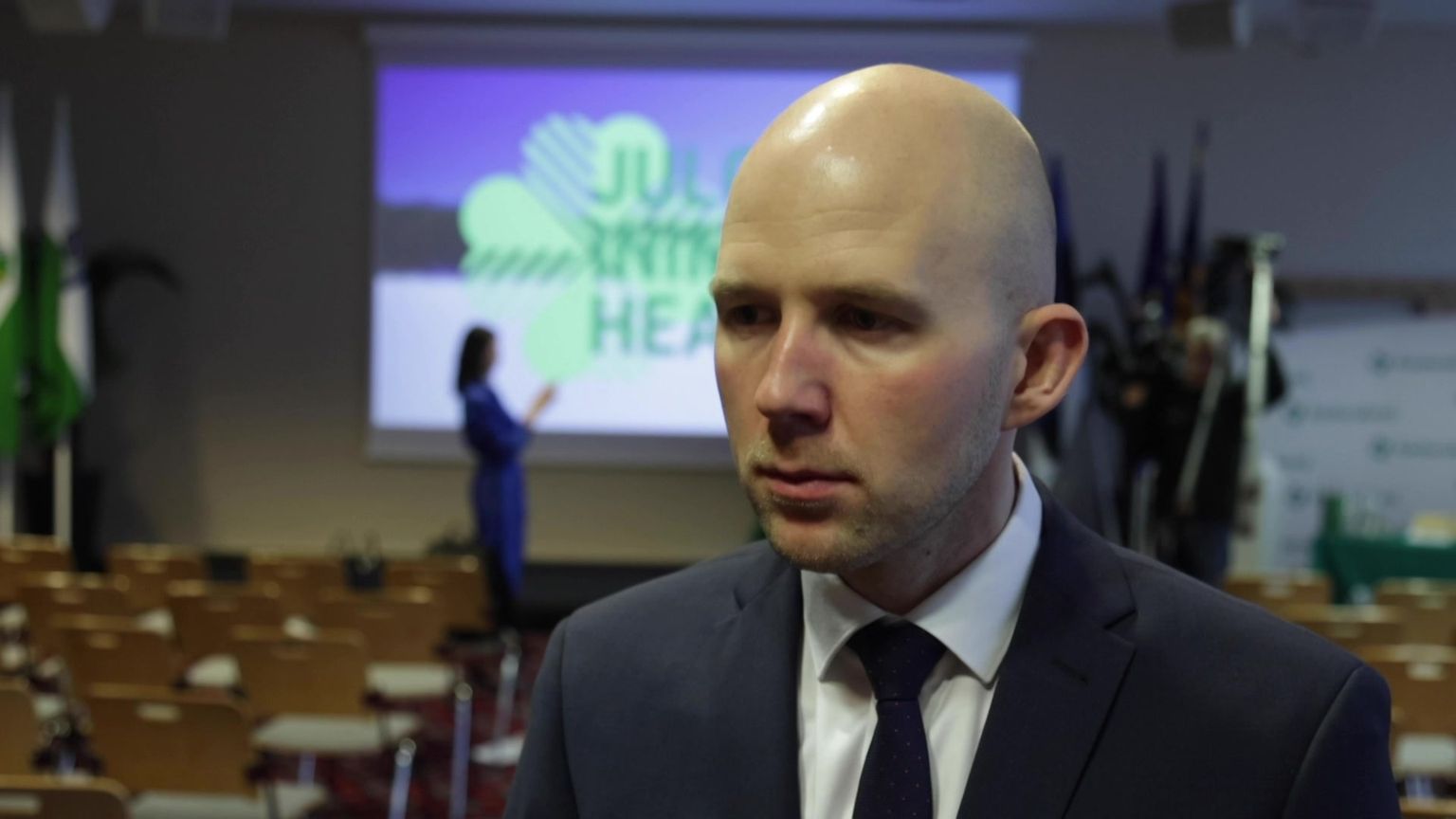 Riigikogu liige Tõnis Mölder Keskerakonna volikogu istungil Tallinnas.