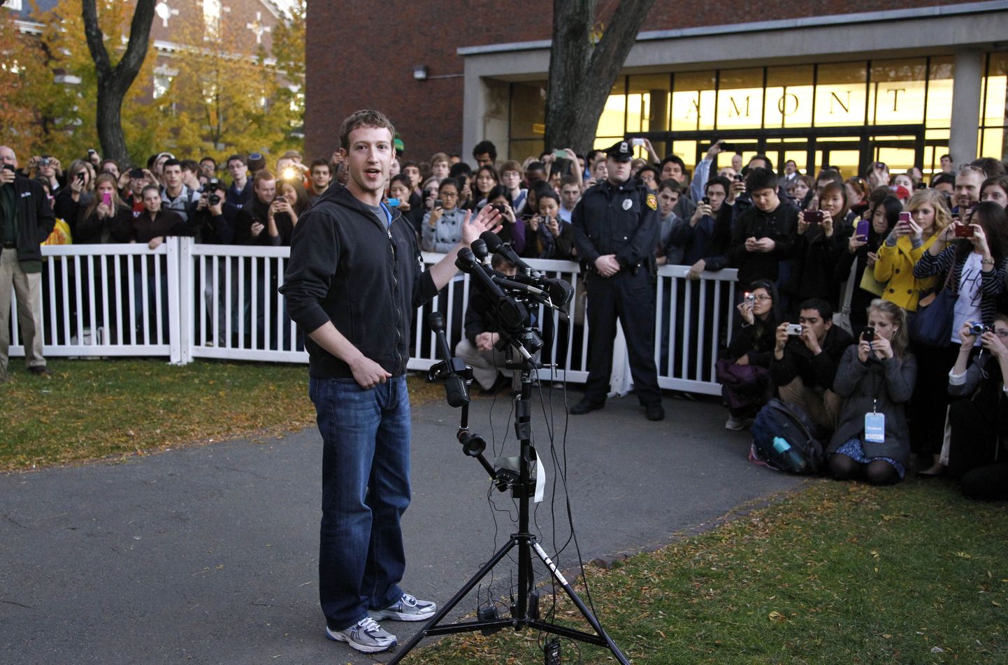Mark Zuckerberg külastas Harvardi ülikooli.