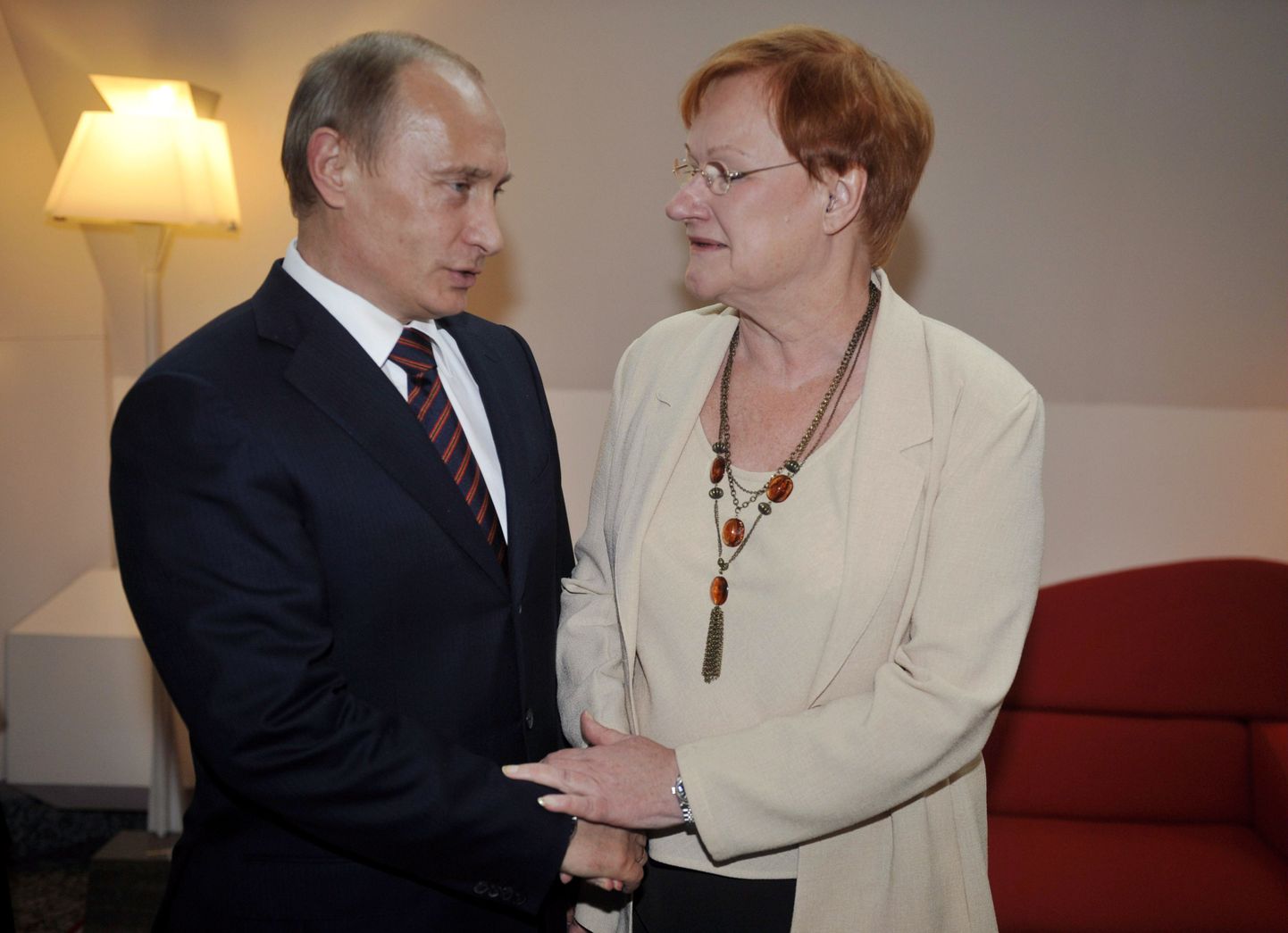 Tarja Halonen ja Vladimir Putin eile Mäntyniemis.