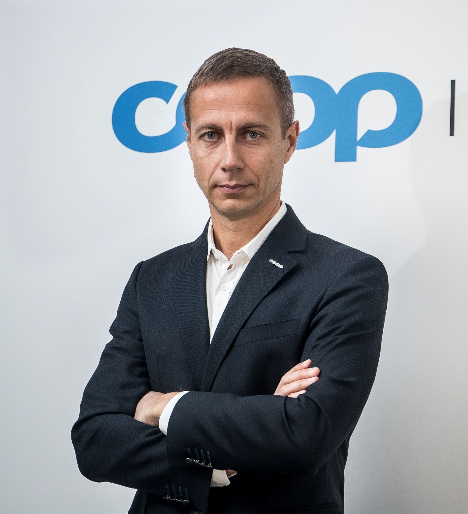 Coop Panga juhi Margus Ringi sõnul hakkavad uue panga teenustasud olema laias laastus turu keskmised. Mingeid üliodavaid pakkumisi ei kavatse nad teha.