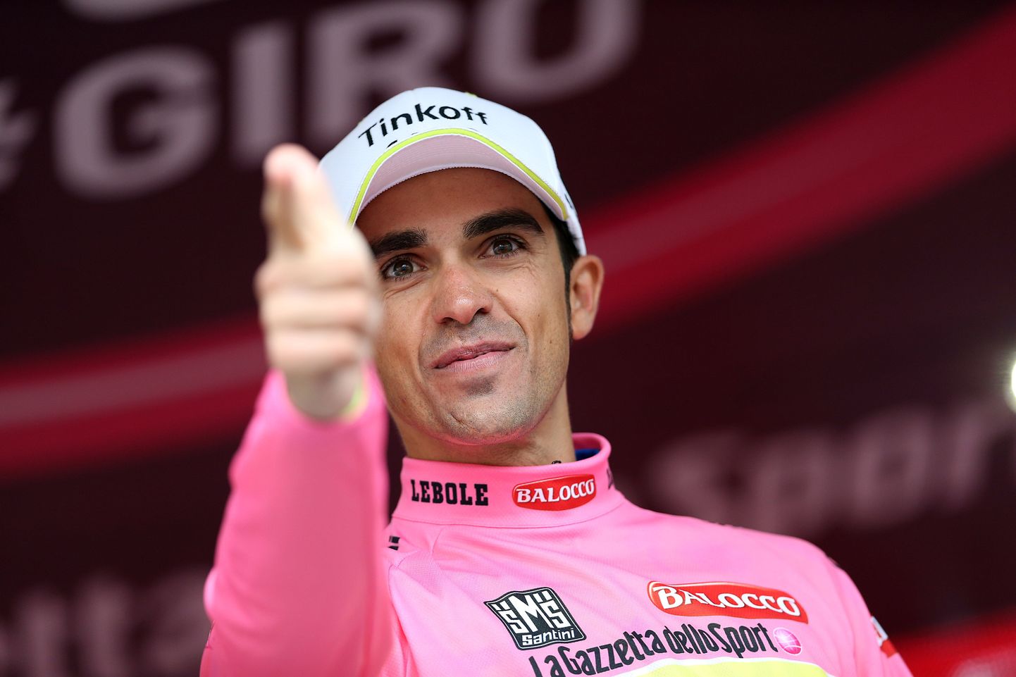 Alberto Contador on harjunud võitu tähistama püssilaske imiteerides