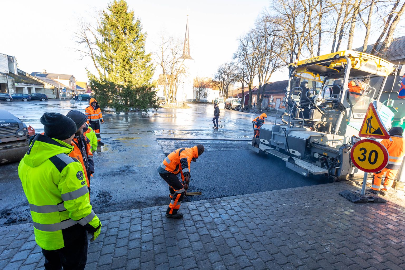 Asfalteerimistööd.