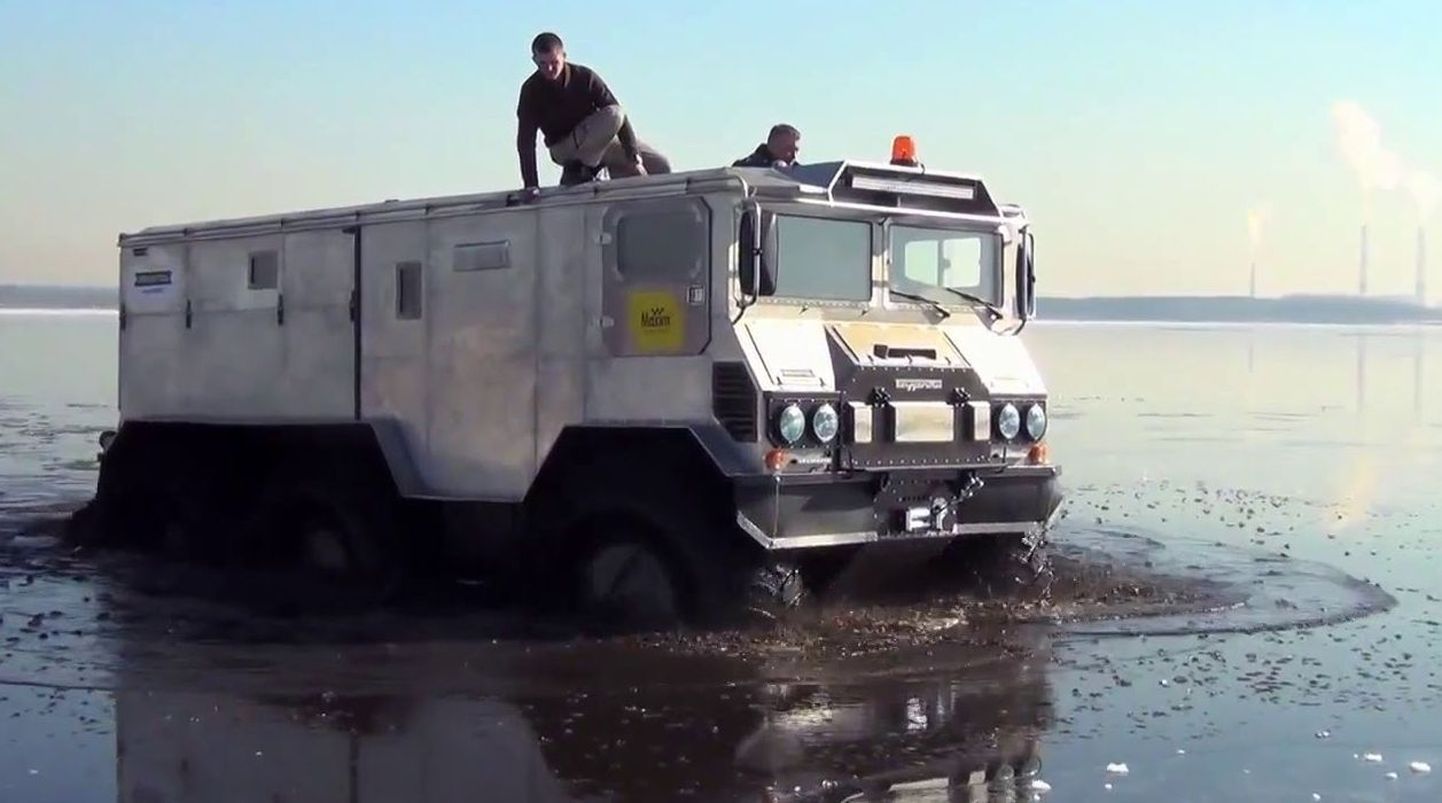 Vene monsterauto, mille abil tahetakse jõuda geograafilisele põhjapoolusele