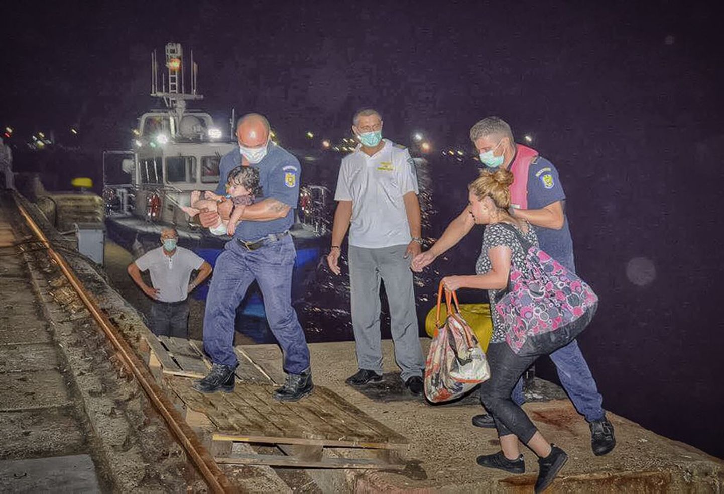 Piirivalve toimetab Constanța sadamasse umbes 150 13. septembri öösel päästetud migranti.