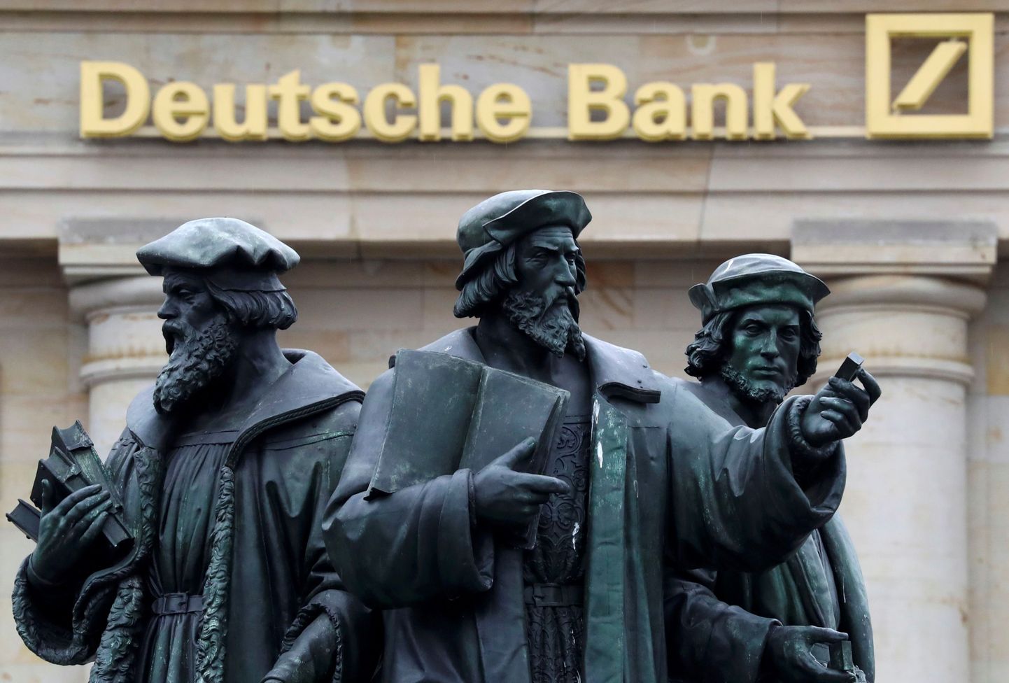 Deutsche Bank on hädas.
