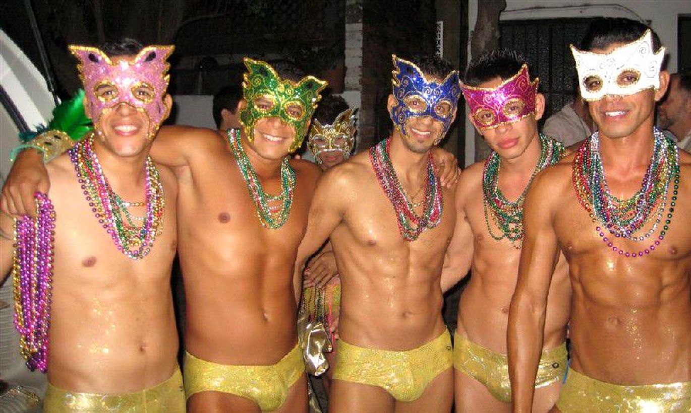 смотреть вечеринку геев фото 47