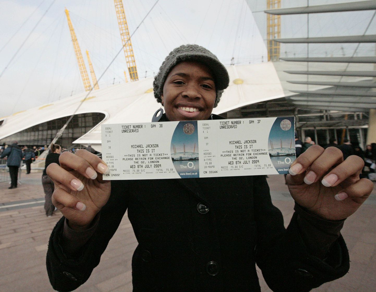 Обладатель билета на концерт Джексона.