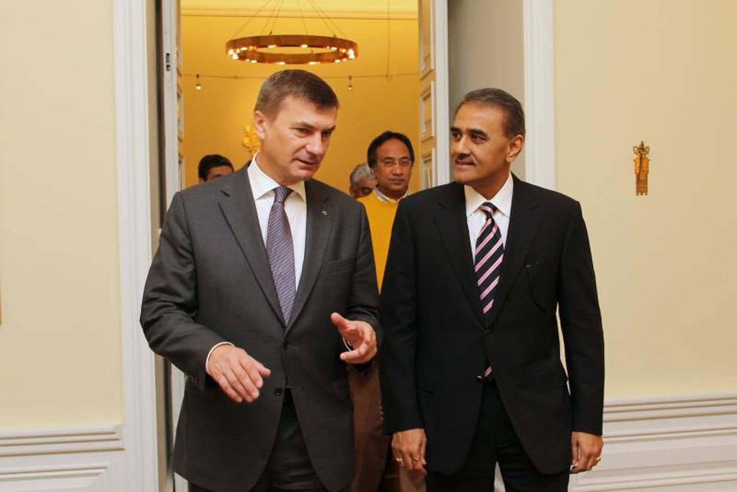 Встреча Андруса Ансипа (слева)и индийского министра.