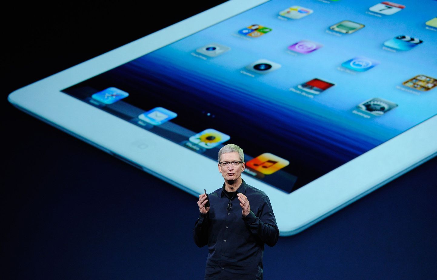 Apple'i juht Tim Cook tutvustamas uut iPadi.