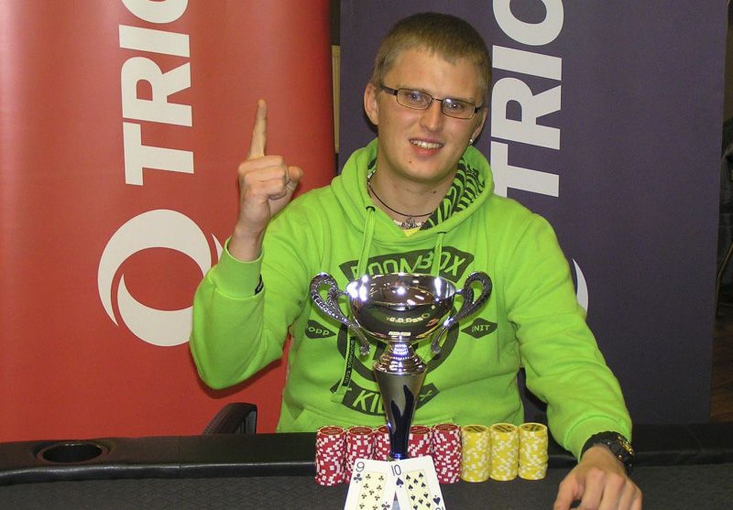 25aastane pokkeriproff Ott Jaakson on Eestis toimunud live-turniiridel ainuüksi viimase poole aastaga teeninud üle 11 000 euro auhinnaraha.
