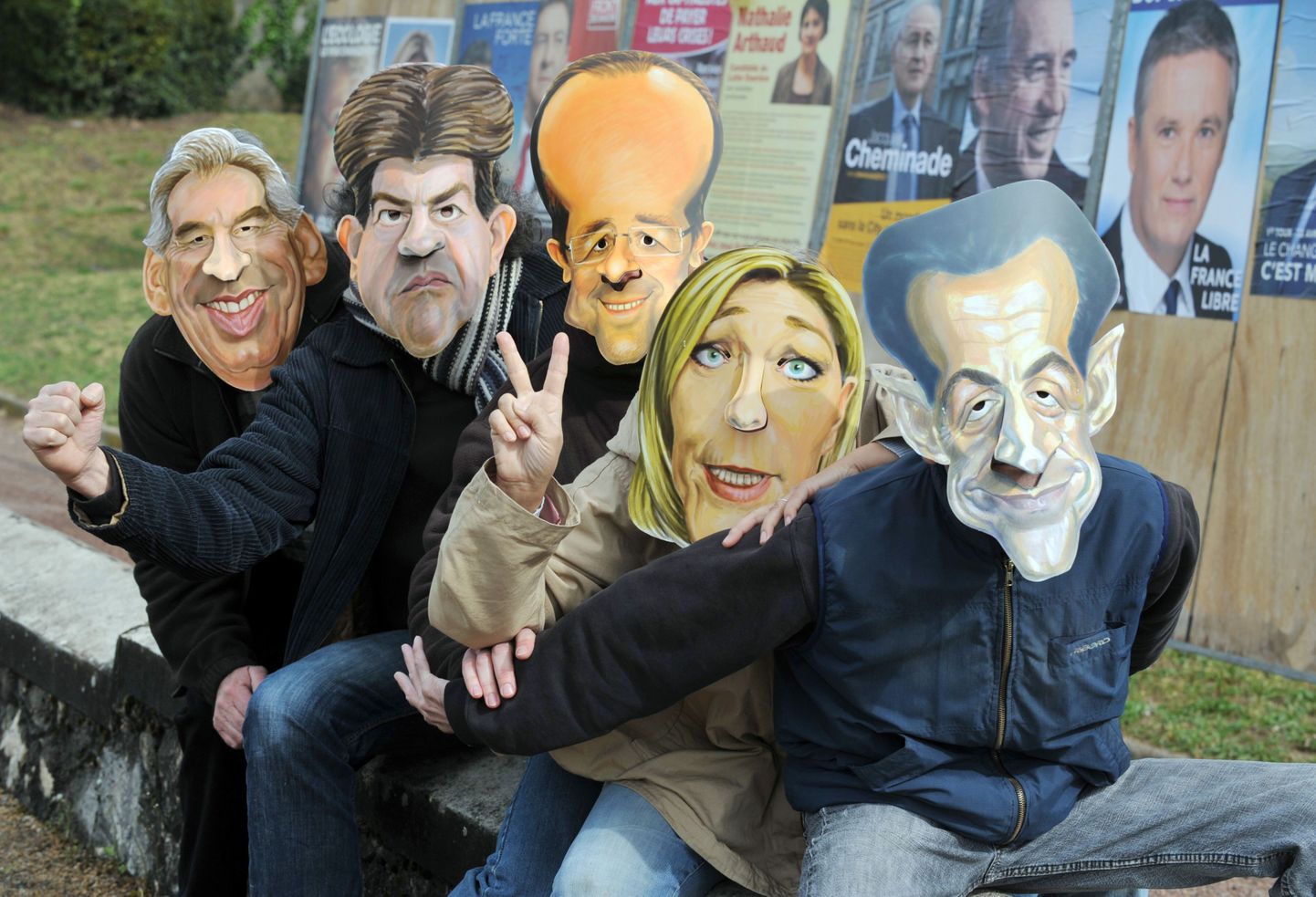 Maskitegija Cesar töötajad poliitikute maskidega: Francois Bayrou (vasakult), Jean-Luc Melenchon, Francois Hollande, Marine Le Pen ja Nicolas Sarkozy.