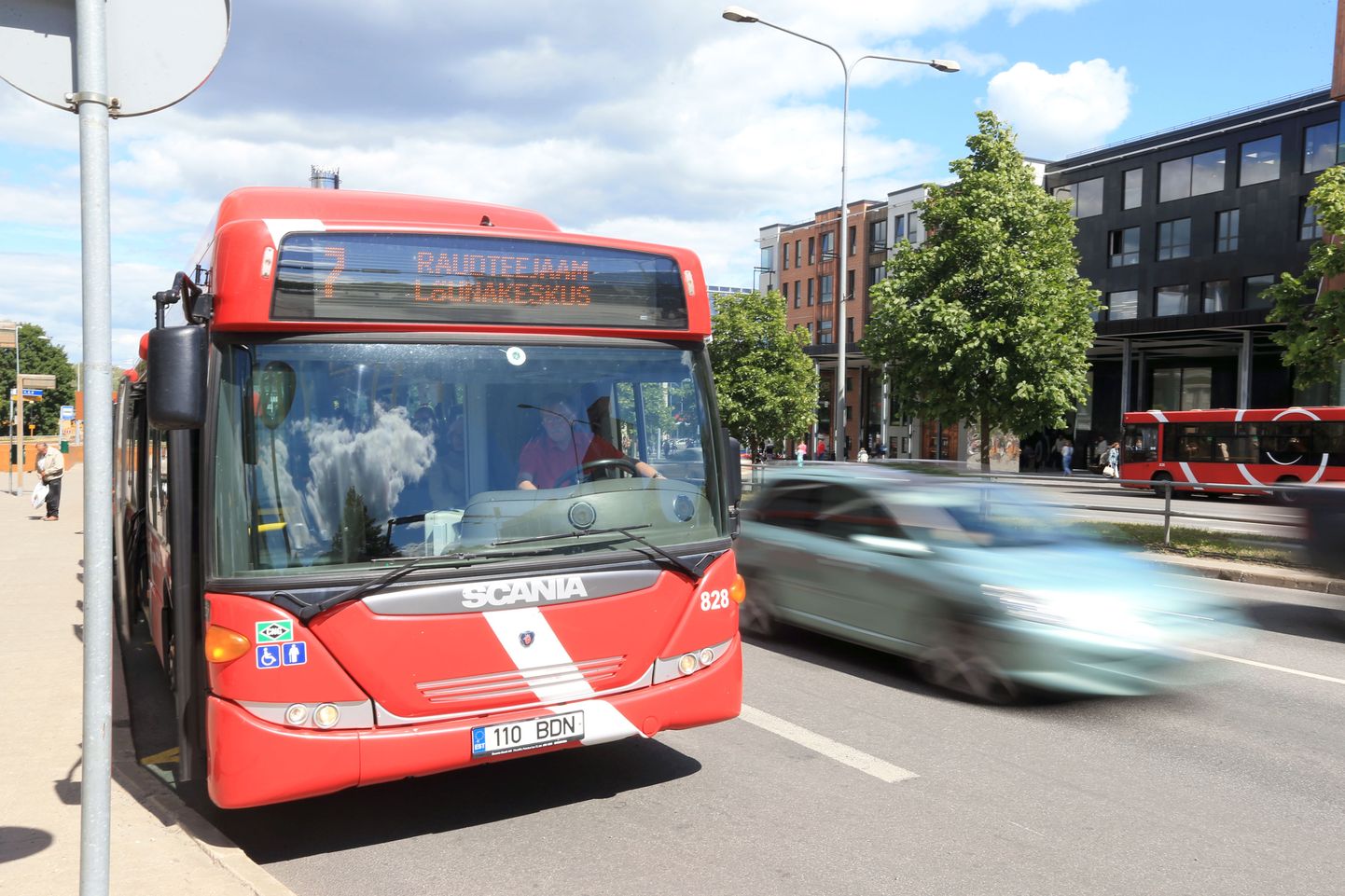 Pildil Tartu linnaliinibuss.