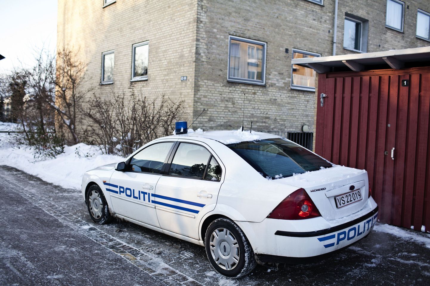 Датская полиция около дома, в котором были задержаны подозреваемые.