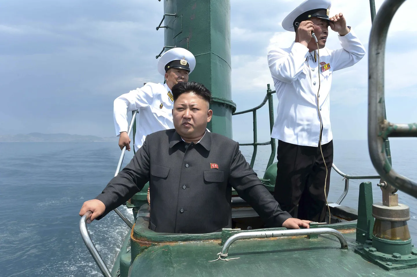 Põhja-Korea liider Kim Jong-un allveelaeval.