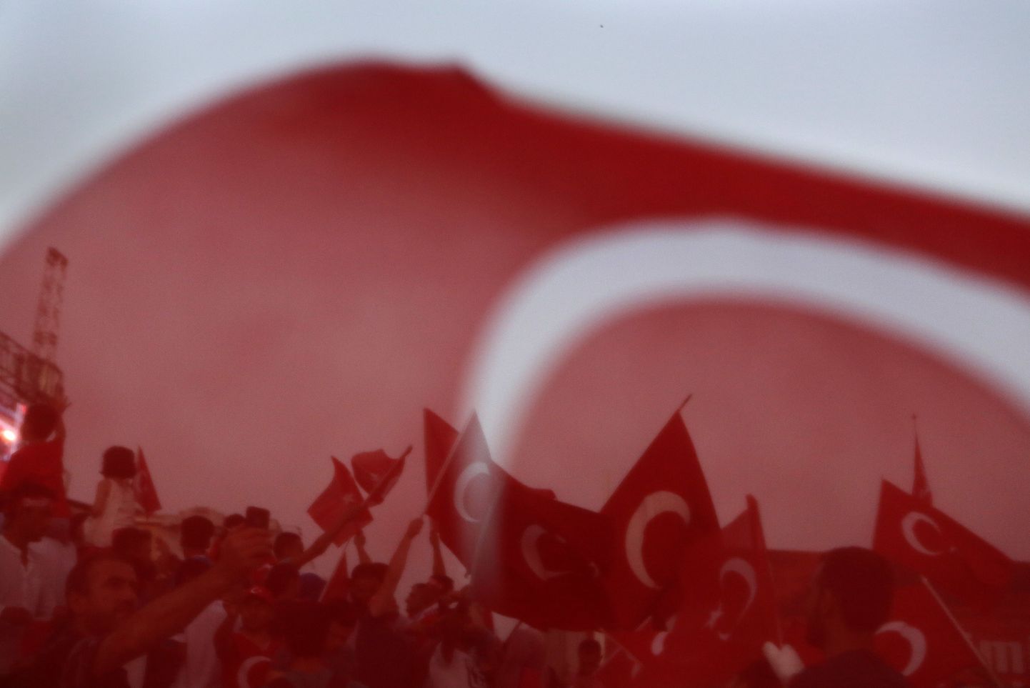 Lehvivad Türgi lipud