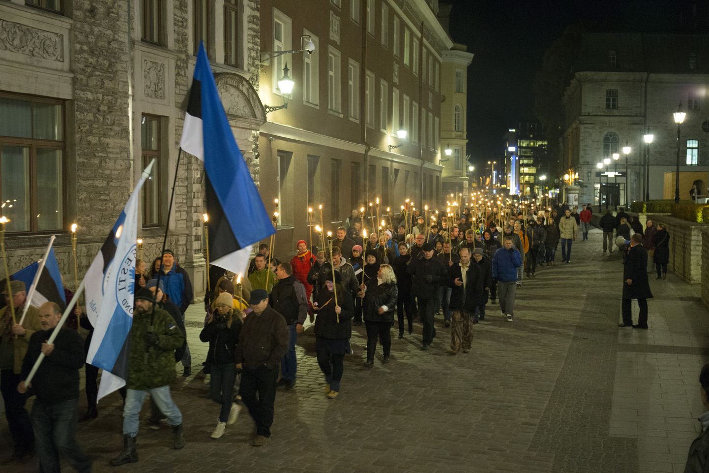 Eesti Konservatiivne Rahvaerakond, Rahva Ühtsuse Erakond ja Euroopa Rahvusrinne avaldasid oktoobri keskel immigratsioonipoliitika vastu meelt ka Tallinnas.