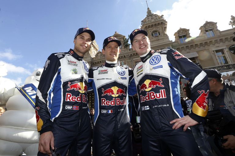 Volkswageni tänavuse hooaja piloodid Andreas Mikkelsen (vasakult), Sebastien Ogier ja Jari Matti Latvala. / Scanpix