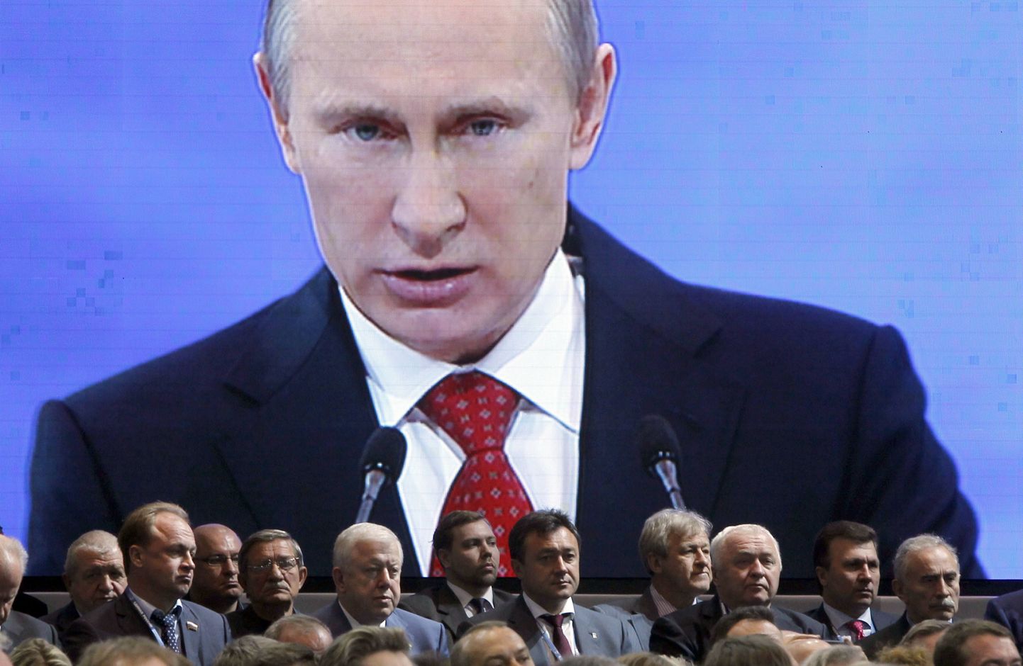 Ühtse Venemaa kongressil astus kõnepulti ka president Vladimir Putin, keda sai lähemalt uurida ekraani vahendusel.