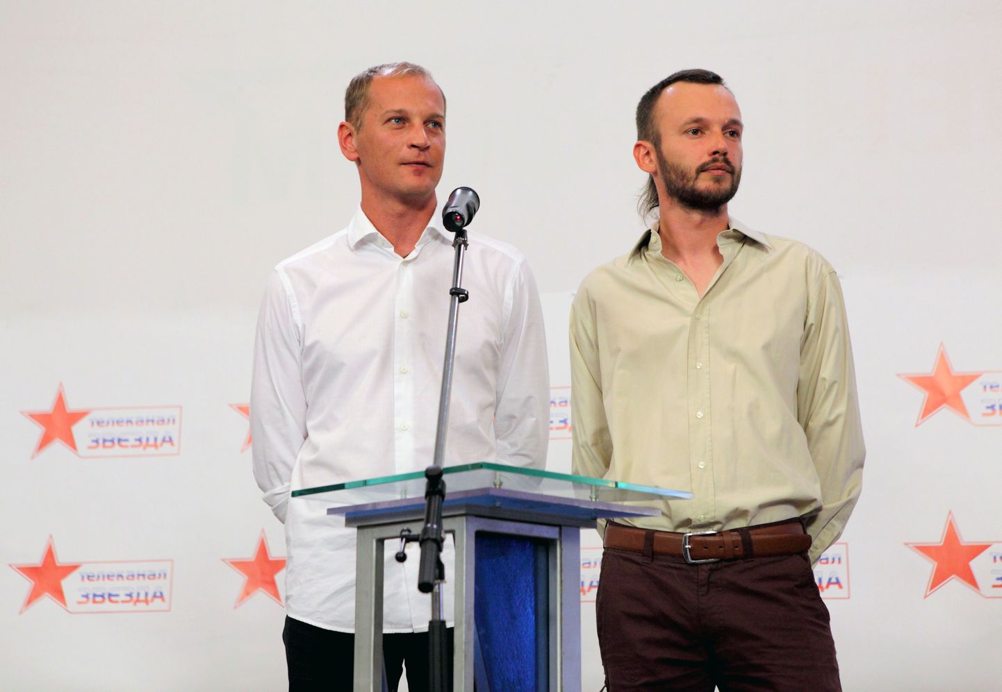 Zvezda heaks töötavad ajakirjanikud Anton Malõšev (paremal) ja Andrei Sušenkov.