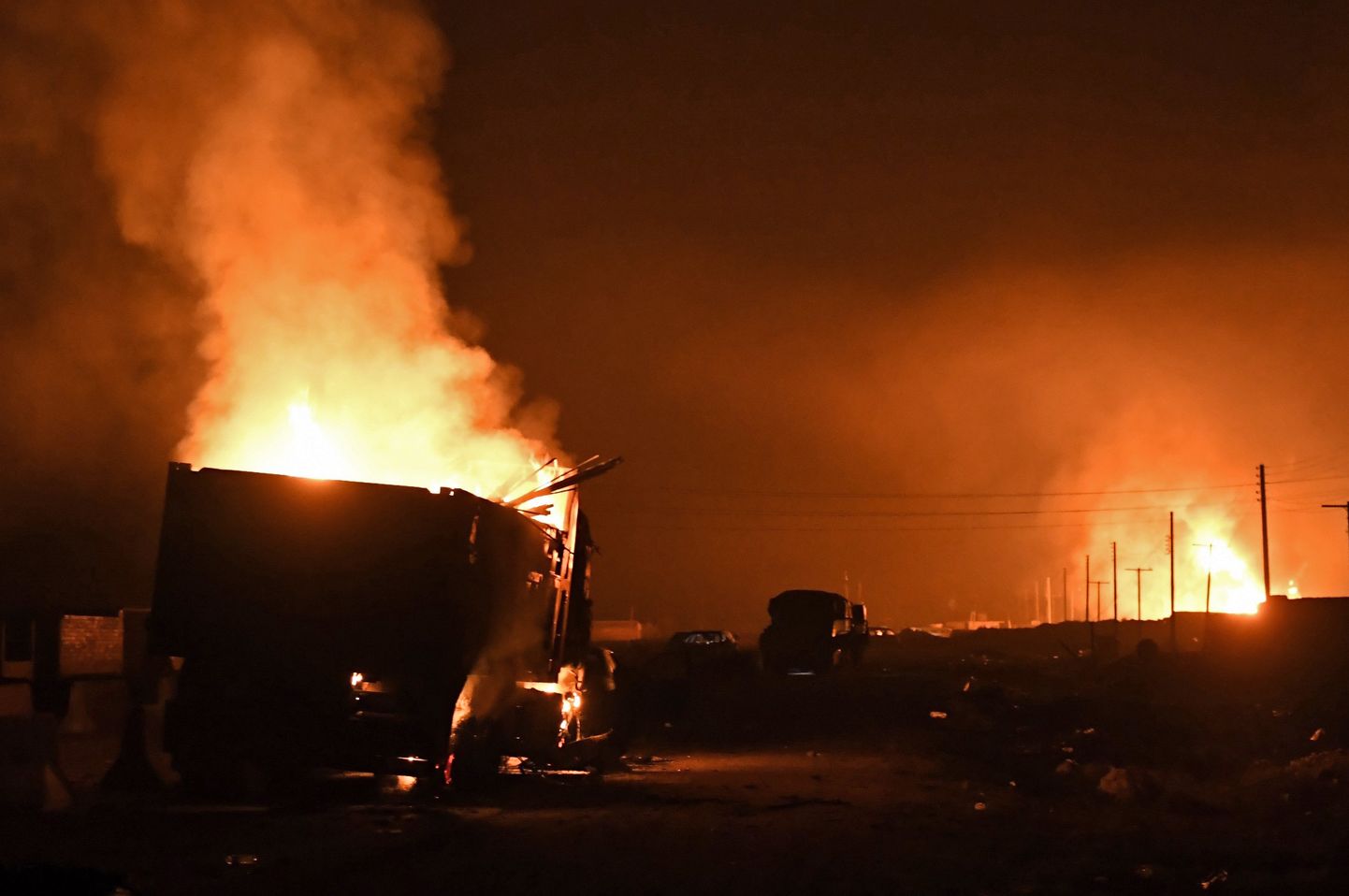Afrini regioonis asuvas Al-Ziaras veebruaris tule alla sattunud autokonvoi.