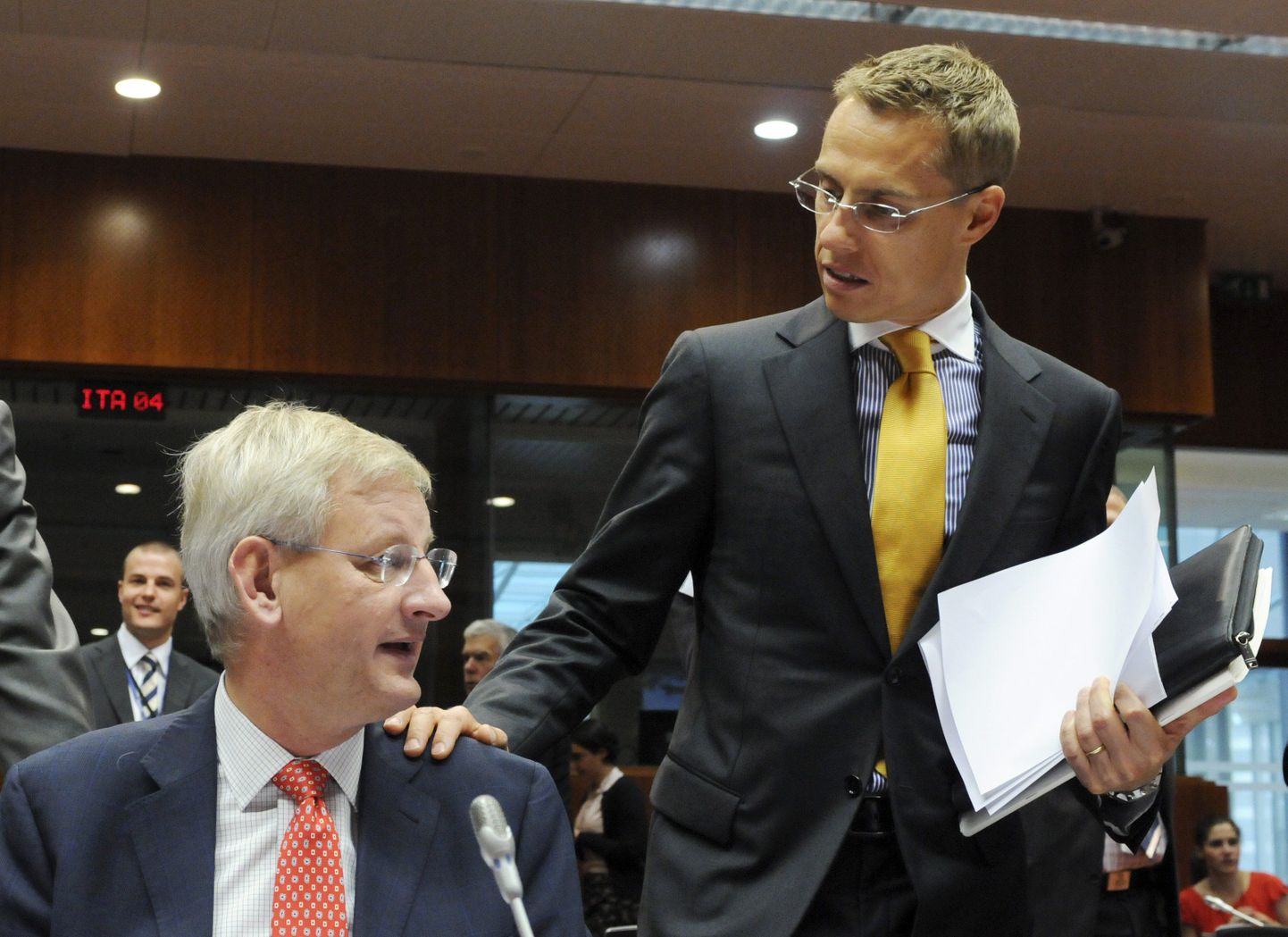 Kolleegid omavahel - Carl Bildt (Rootsi) ja Alexander Stubb (Soome, paremal).
