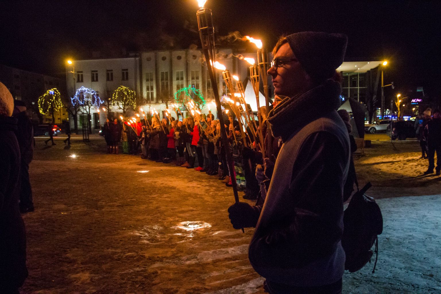 Tuledesõu keskväljakul.