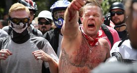 Пугающие фото: сторонники и противники Трампа устроили побоище