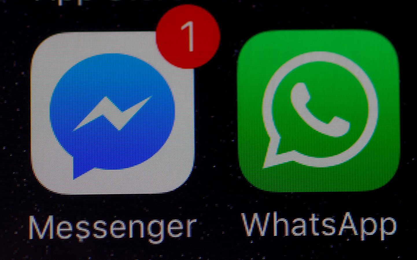 WhatsAppi ja Messengeri rakenduse ikoonid.