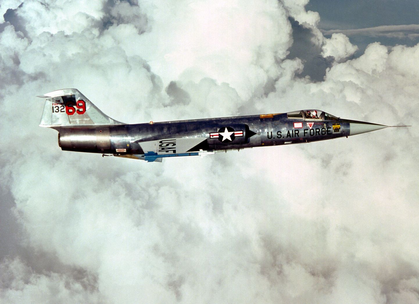 Истребитель F-104 Starfighter.