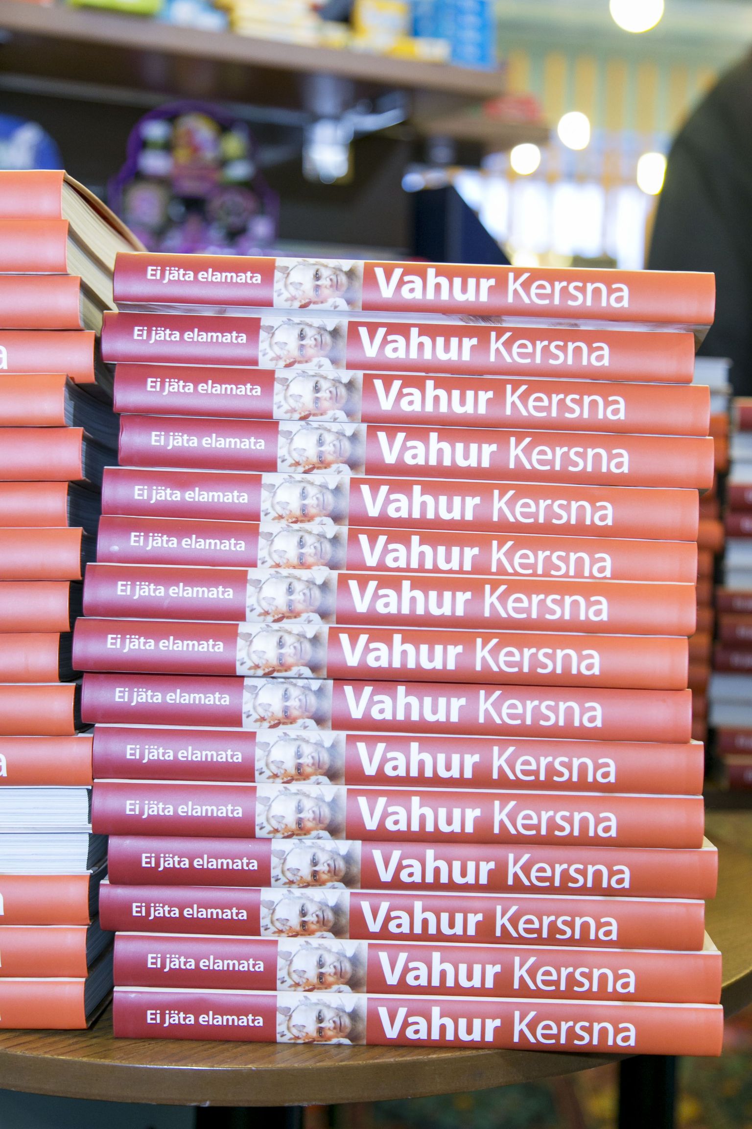 Vahur Kersna raamat «Ei jäta elamata».