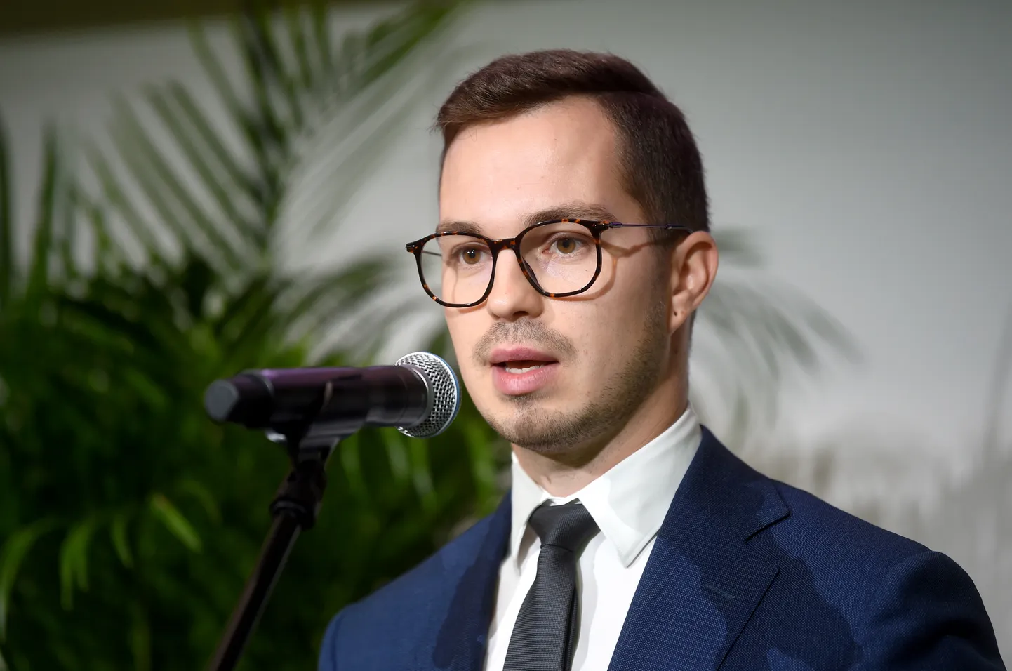 Артур Том Плешс
