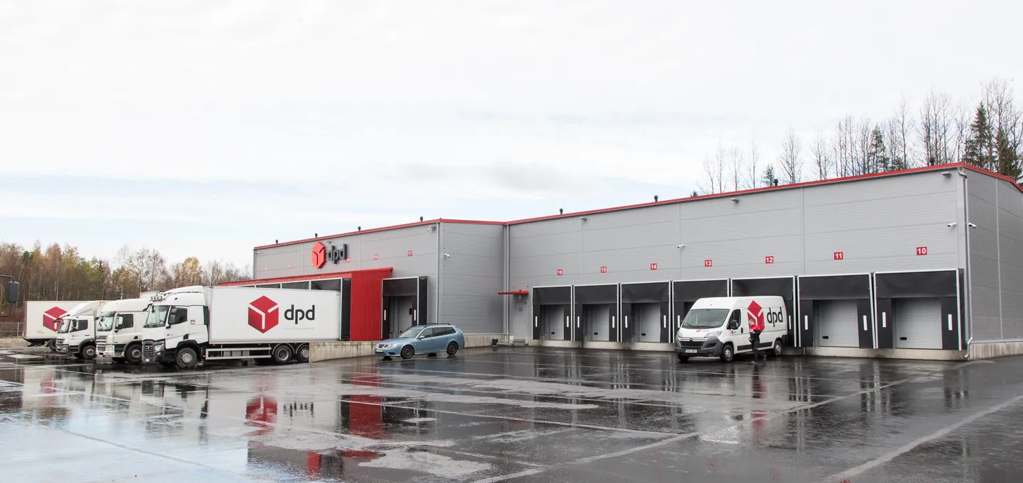 DPD Eesti uus, miljon eurot maksma läinud 1000 ruutmeetri suurune logistikaterminal on sedajagu suur, et senist mahtu saab peaaegu kahekordistada. MATTI KÄMÄRÄ
