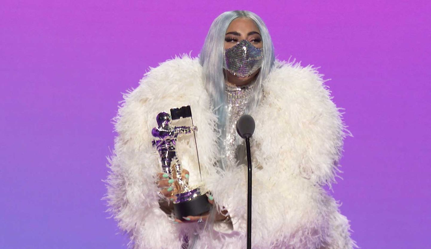 MTV Mūzikas video balvu ceremonijā triumfē Lēdija Gāga
