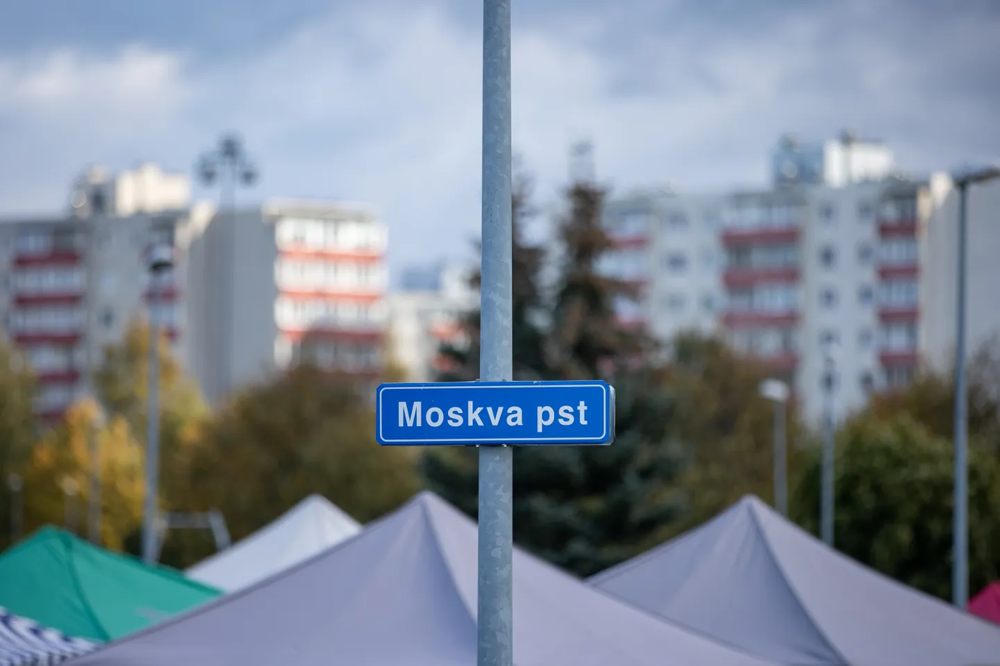 Moscow-named pathway in Lasnamäe renamed to Saaremaa puiestee.