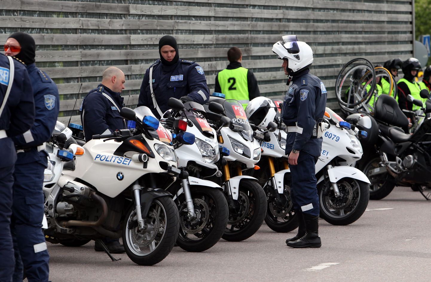 Полицейские, работающие на мотоциклах. Иллюстративное фото.