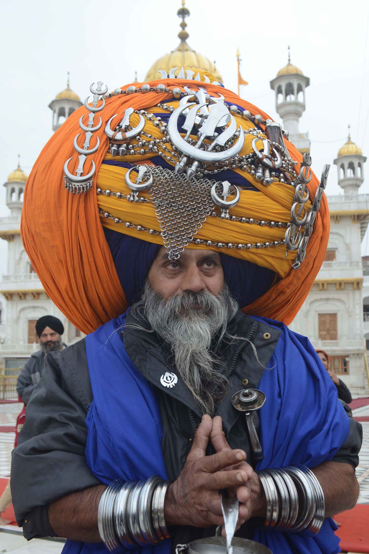 India sikhide hulka kuuluv religioonisõdalane Baba Avtar Singh, kelle turban koosneb 500 meetrist kangast