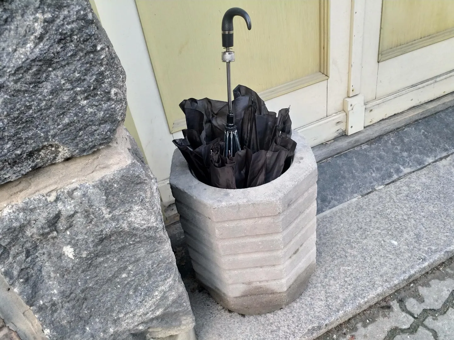 Esimene sügisene torm on nõudnud ohvri.