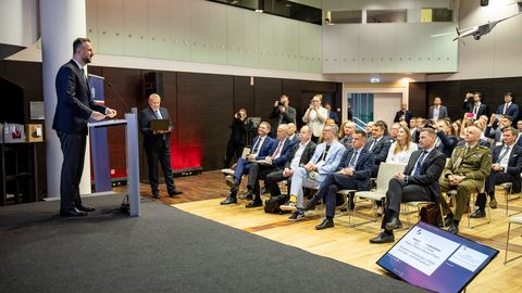 FOTOD ⟩ Tallinnas algas esinduslik Eesti-Poola kaitsekoostöö konverents