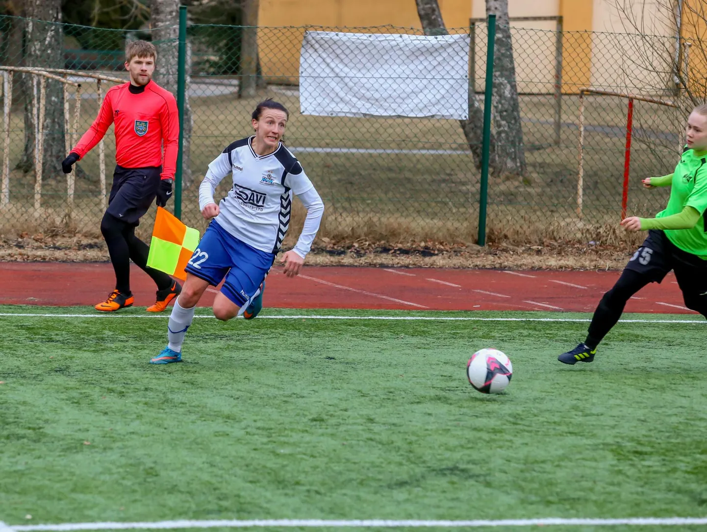Pärnust pärit mängiijatest sõidab teiste seas Küprosele Kristina Bannikova, kes on koondist esindanud 54 korral ja löönud kolm väravat.