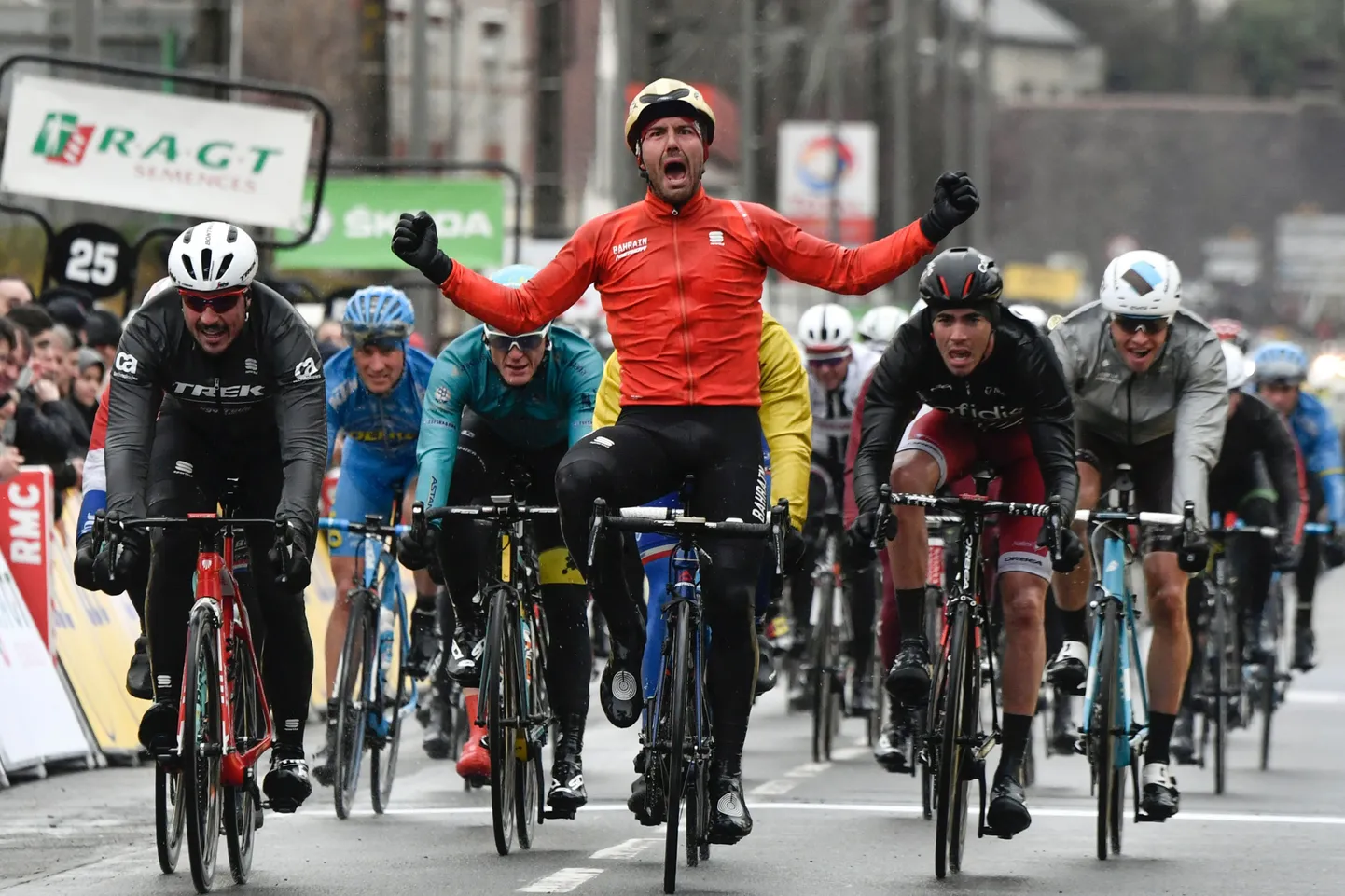 PAris-Nice'i 2. etapi finišiheitlus, millest väljus võitjana Sonny Colbrelli.