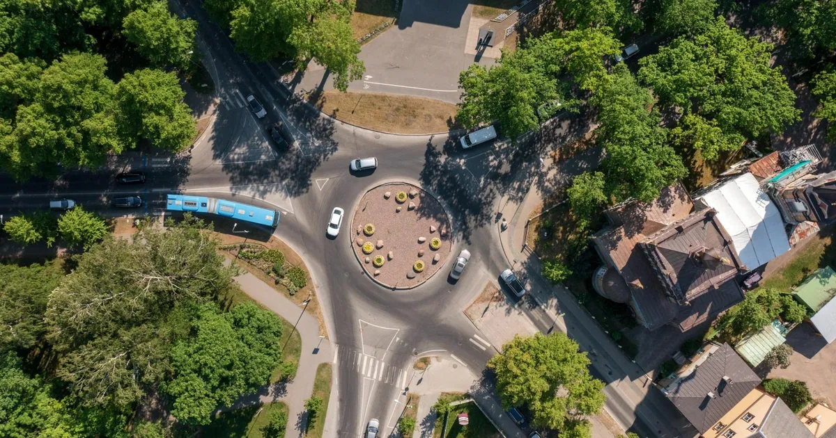Kuninga kooli esine ristmik läheb taas kinni